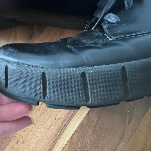 Doc Marten Bram Men\'s Black Leather Shoes, size 10, used condition, see photos main image 7